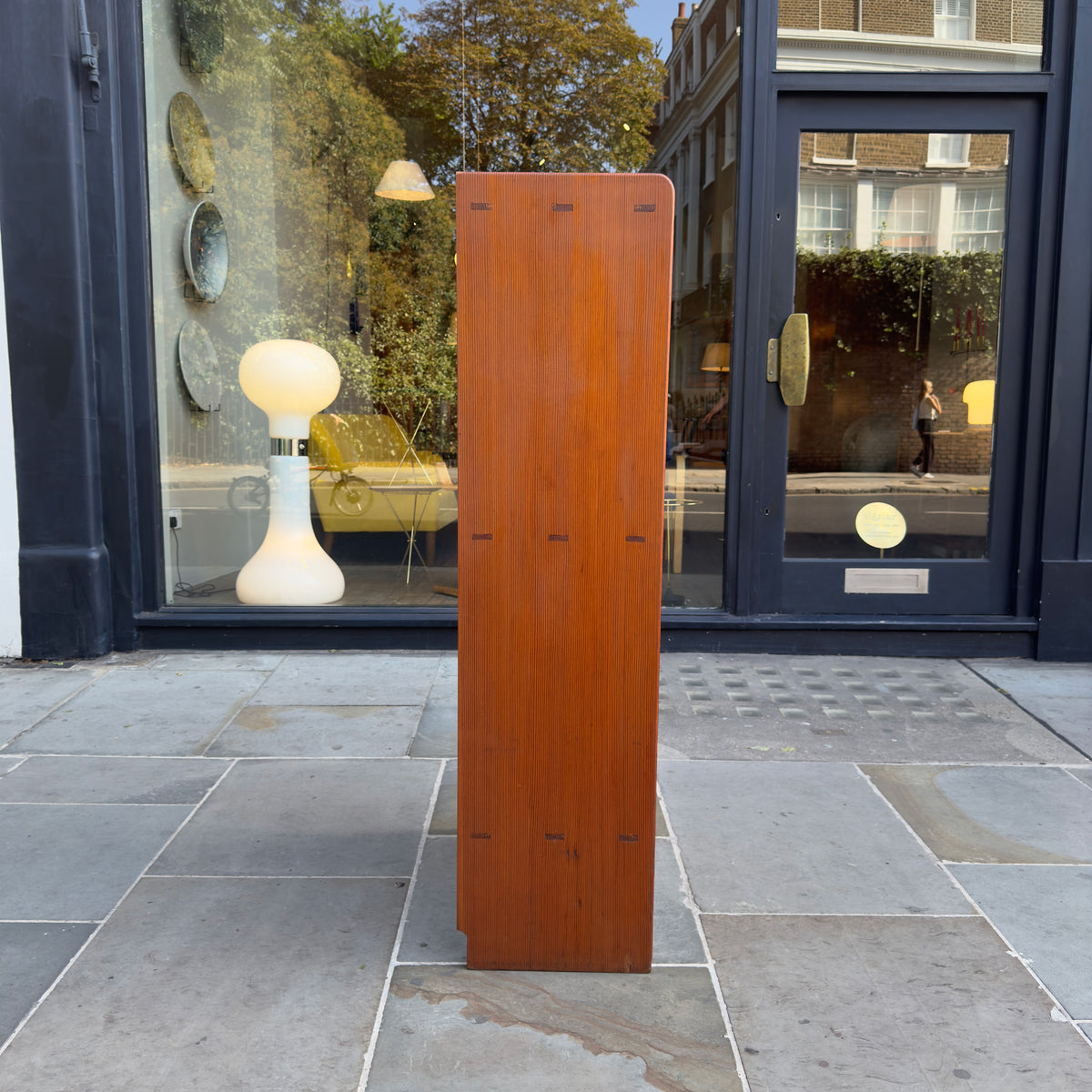 A Danish Art Nouveau bookcase in the Skonvirke style, crafted from pine and made for the Copenhagen Town Hall by Rasmussen and designed by Martin Nyrop. This piece exemplifies early 20th-century Danish craftsmanship.