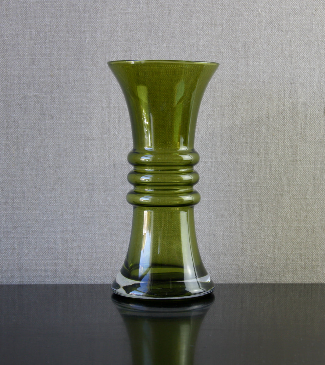 Olive Green Model 1565 "Kielo" Vase by Tamara Aladin, 1974