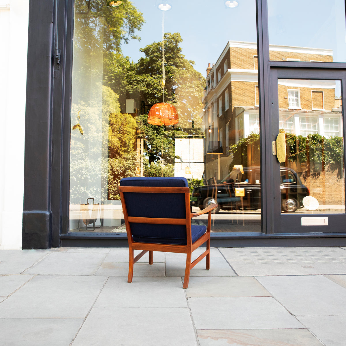 Easy Chair A3021 by Ole Wanscher, designed in 1963 and crafted by a master cabinetmaker in Denmark. This sculpted chair exemplifies Wanscher’s refined approach to modernist design, blending elegance with superb craftsmanship.