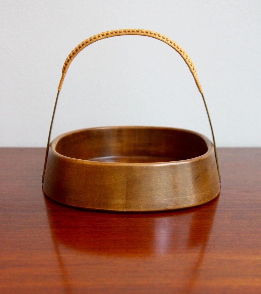 Round Walnut Carrier Carl Auböck - Image 3